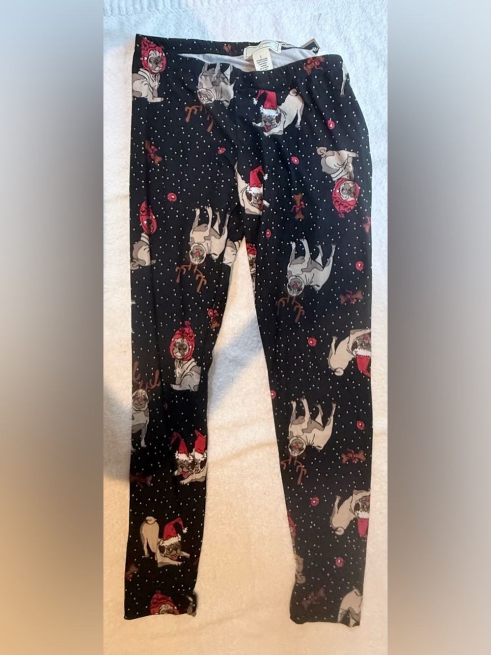 Black Holiday Pug Print Leggings - Festive Stretch Legging